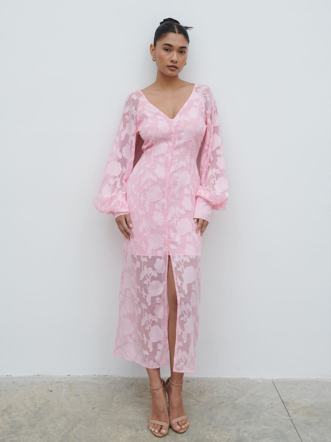 Pretty Lavish Sadie Jacquard V Neck Dress - Pink