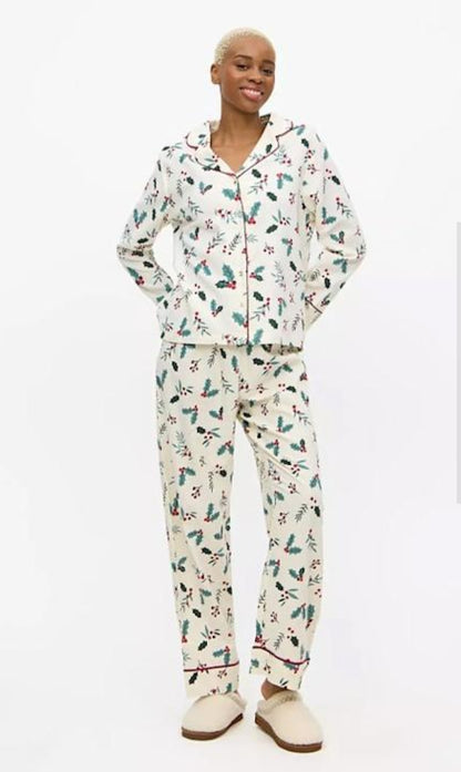 Holly Print Pyjama Set