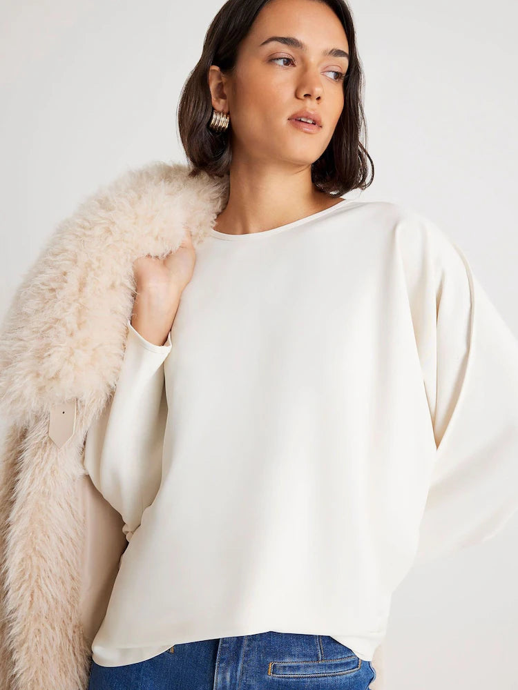 River Island Cream Long Sleeve Batwing T-Shirt