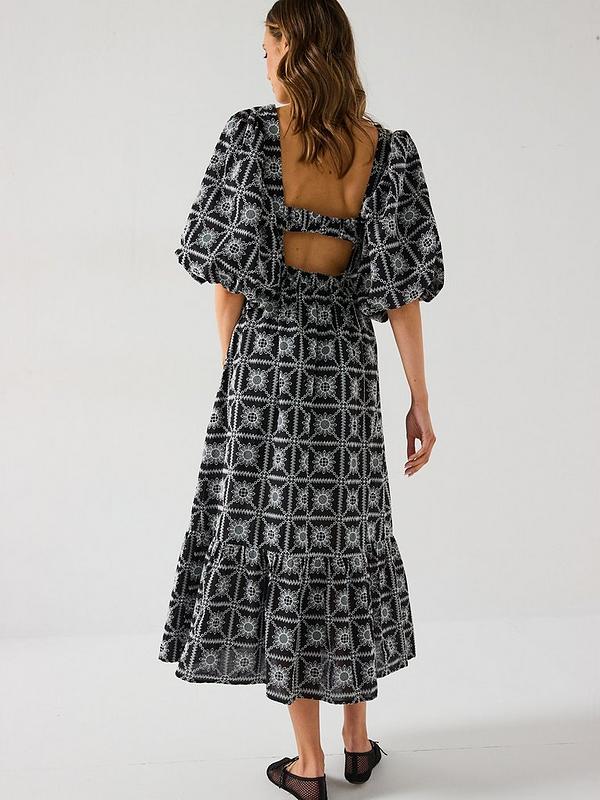 Puff Sleeve Check Embroidered Midi Dress - Black