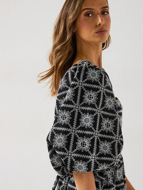 Puff Sleeve Check Embroidered Midi Dress - Black