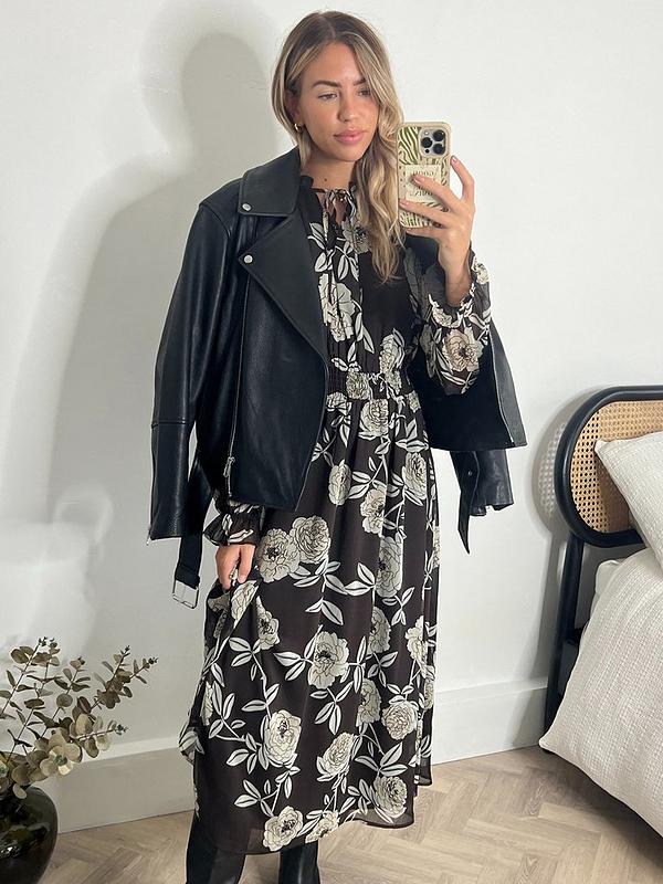 Style Cheat Gwen Dress - Brown