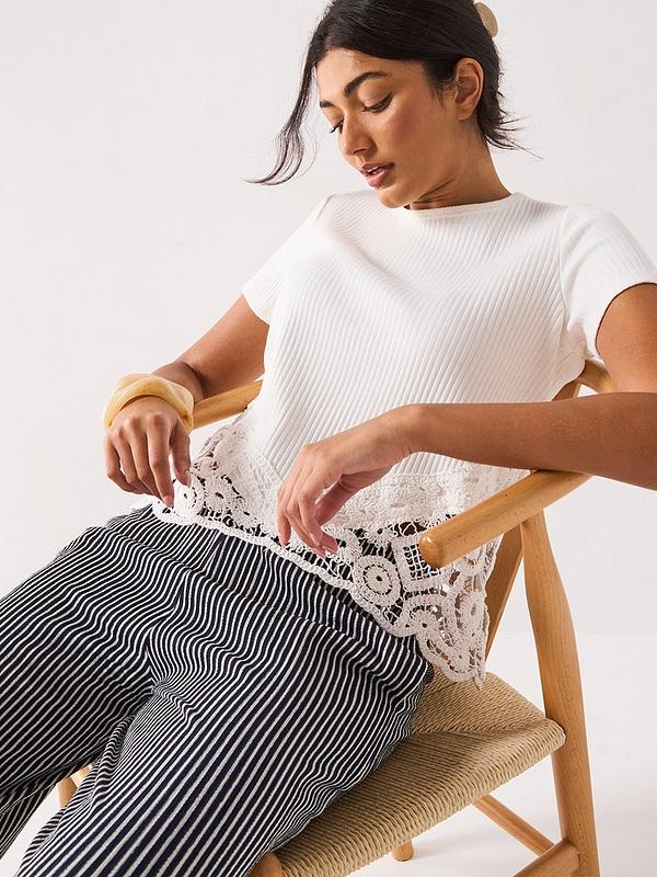 V by Very Crochet Hem Rib T-shirt - White