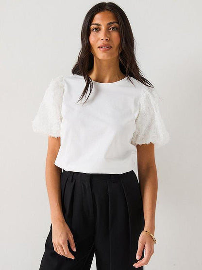 V by Very 3D Floral Puff Sleeve Top - White