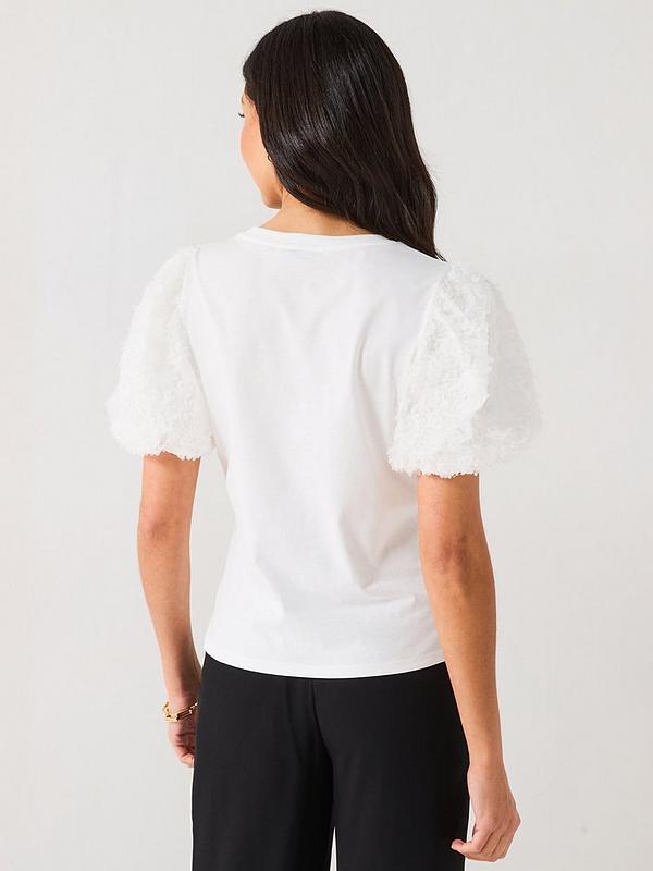 V by Very 3D Floral Puff Sleeve Top - White