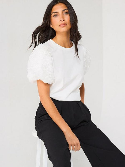 V by Very 3D Floral Puff Sleeve Top - White