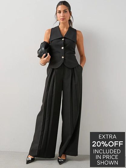 Exaggerated Collar Waistcoat - Black
