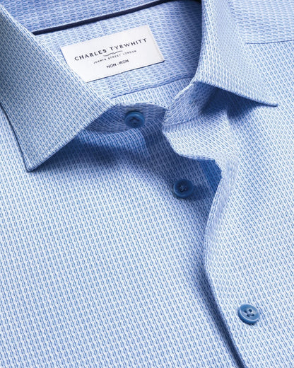 Semi-Cutaway Collar Non-Iron Stretch Texture Slim Fit Shirt – Sky Blue