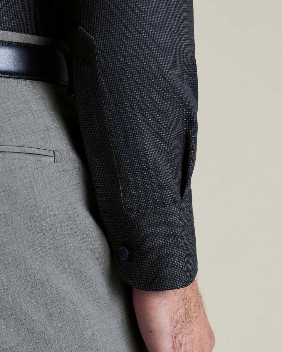 Semi-Cutaway Collar Non-Iron Stretch Texture Slim Fit Shirt – Charcoal Grey