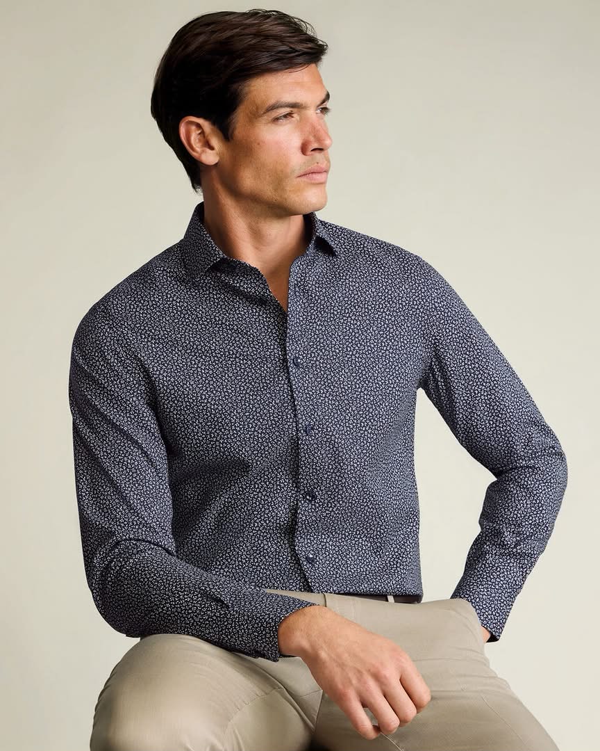 Semi Cutaway Collar Non-Iron Stretch Print Slim Fit Shirt – Navy