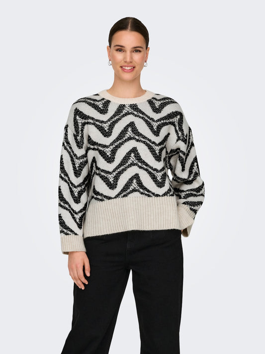 Cloud Dancer Black  O-Neck Knit Sweater