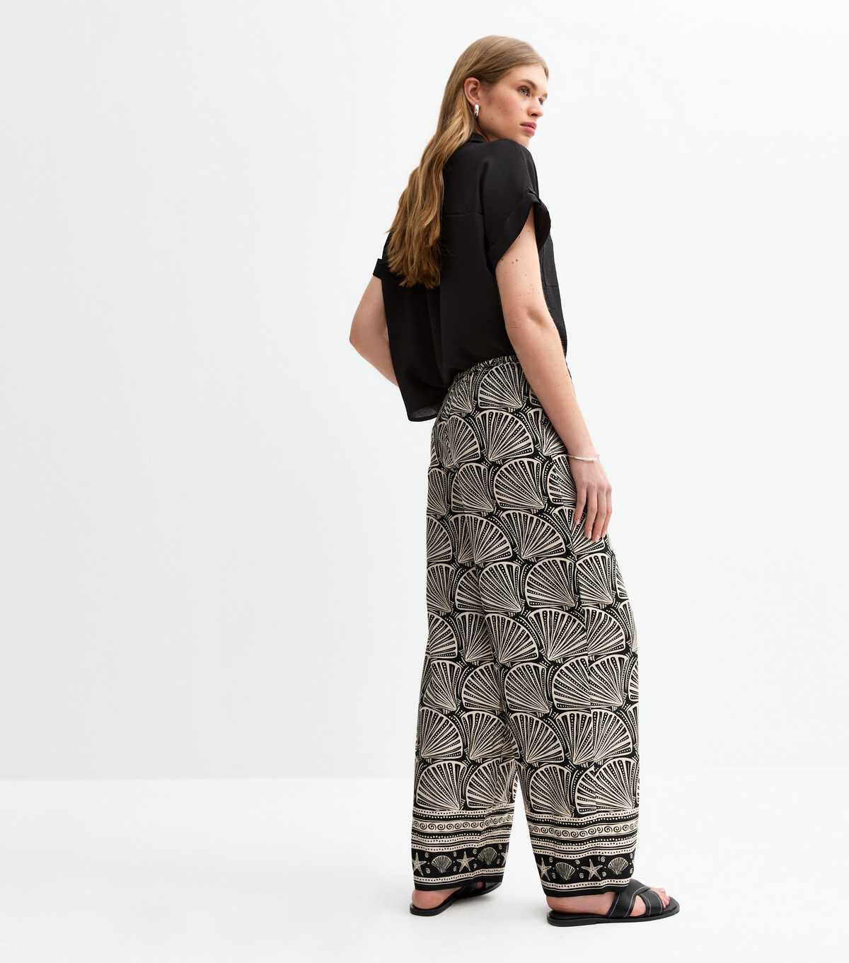 Black Crepe Shell Print Wide Leg Trousers
