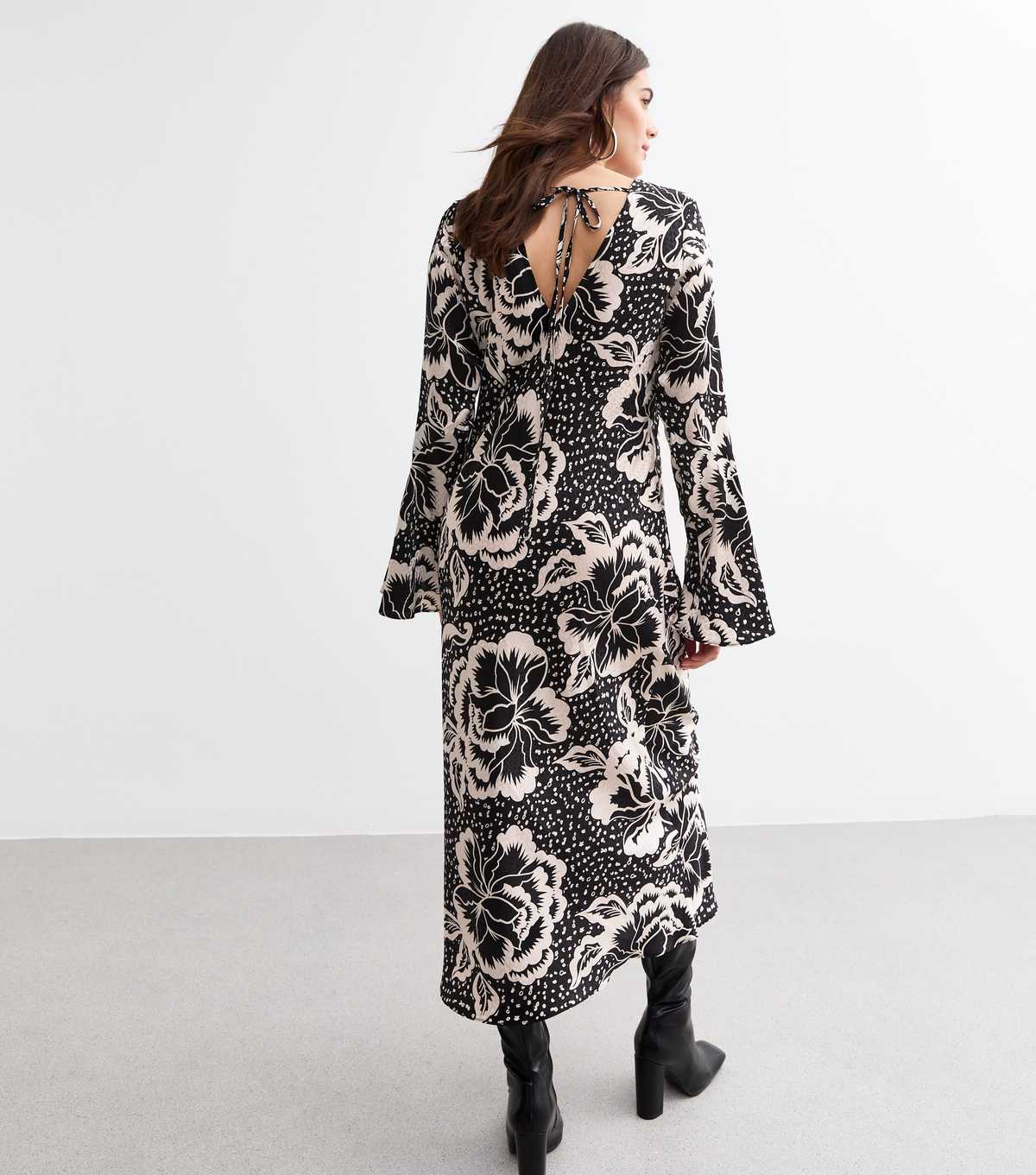 Black Floral Print Flared Sleeve Midi Dress