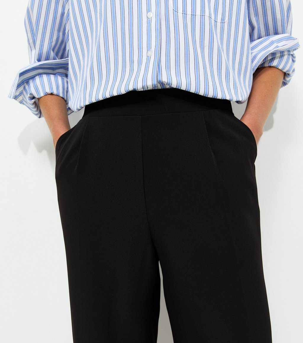 Black Pull On Wide Leg Trousers