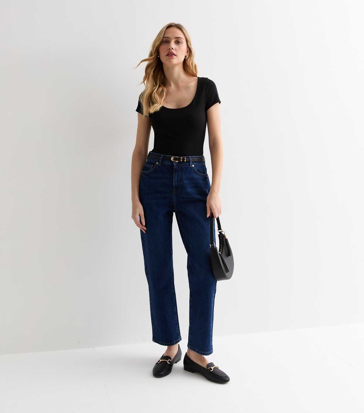 Black Short Sleeve Scoop Neck Bodysuit