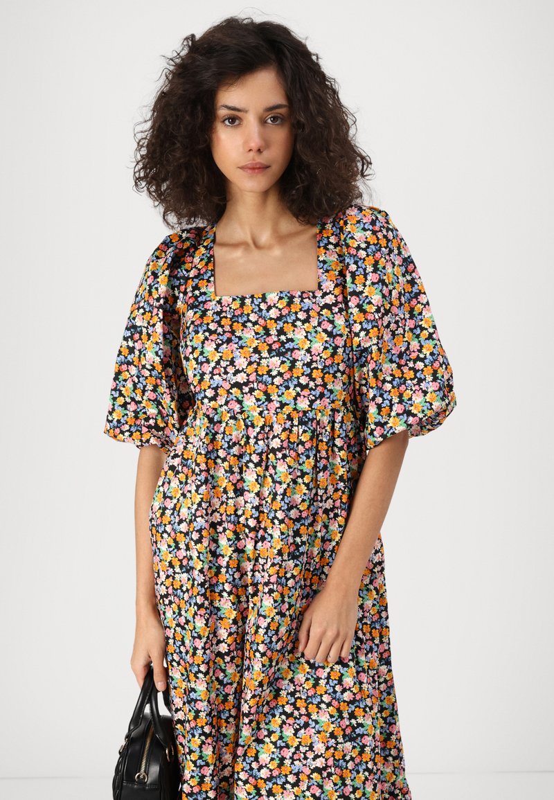 Baldrun Dress