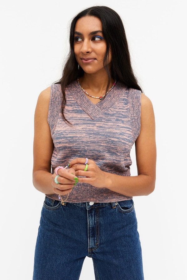 Relaxed Fit Sweater Vest