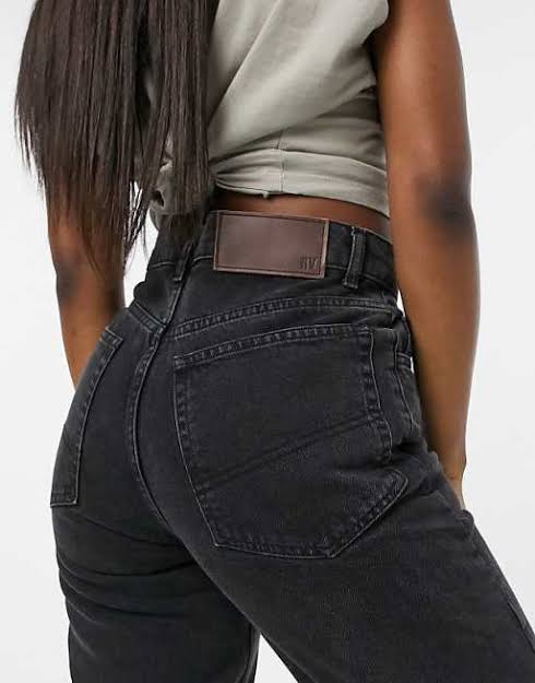 Inspired 90's Dad Jean in Washed Black
