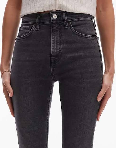 Jamie High Rise Skinny Jean in Washed Black