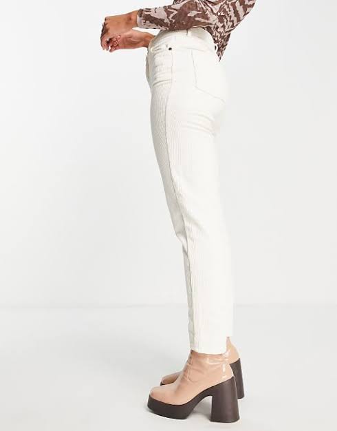 Mom Jeans Ecru