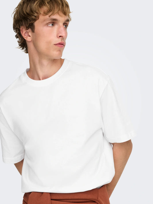 Only & Sons Round Neck Short Sleeve T-Shirt In White