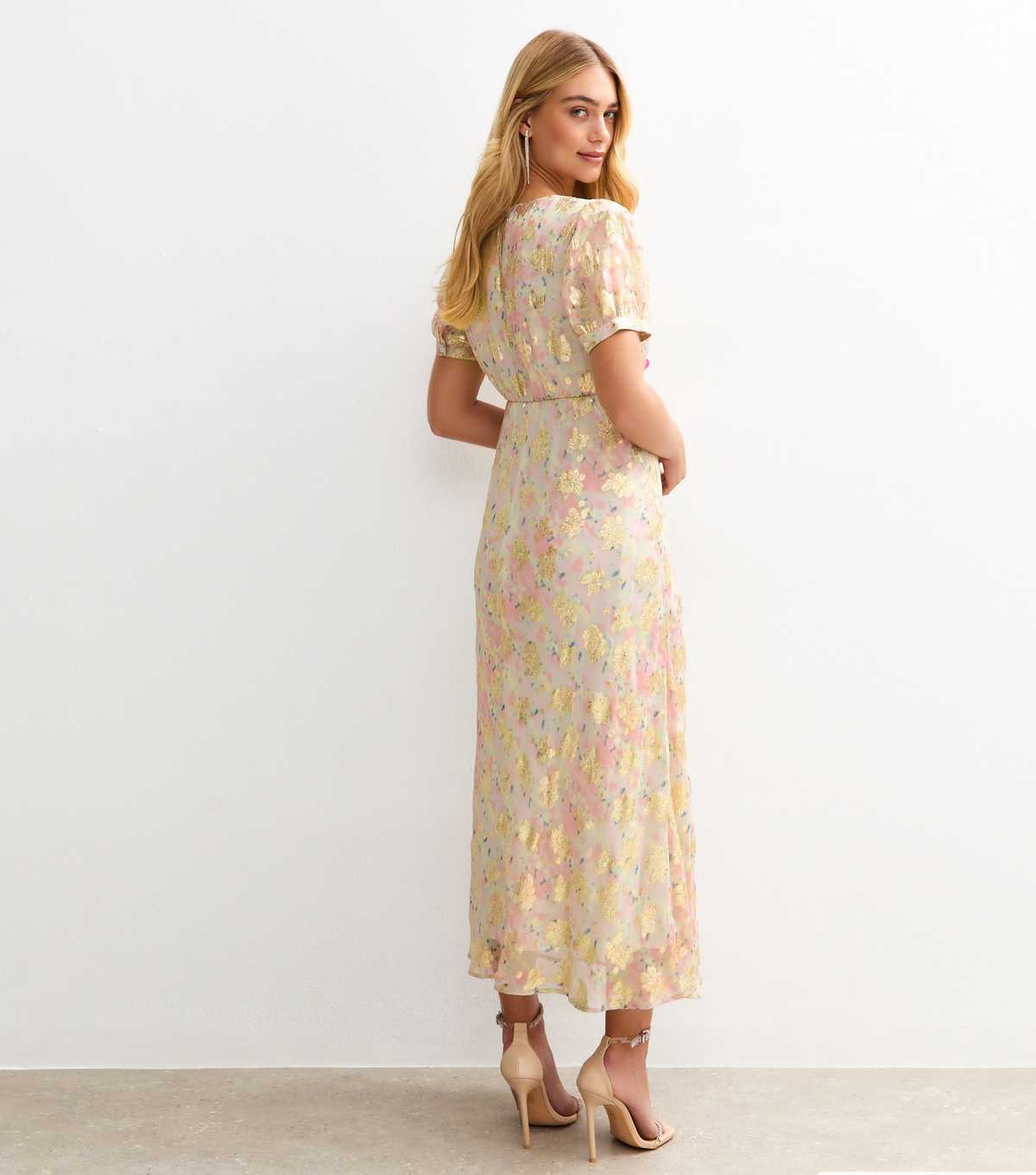 Pink Metallic Jacquard Puff Sleeve Midi Dress