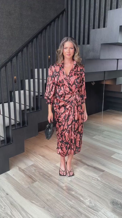 Black Abstract Print 3/4 Sleeved Tie Waist Midi Dress