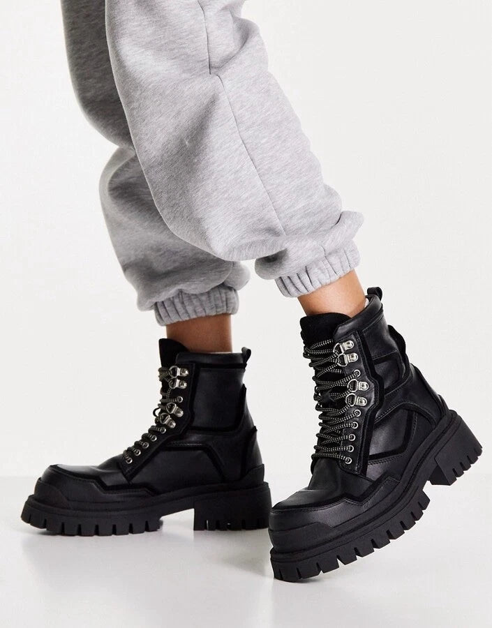 Topshop Alex Leather Chunky Lace Up Boot in Black