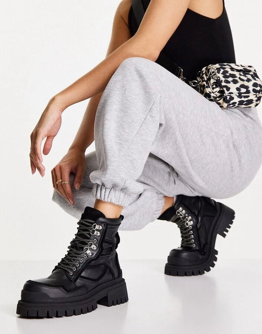 Topshop Alex Leather Chunky Lace Up Boot in Black