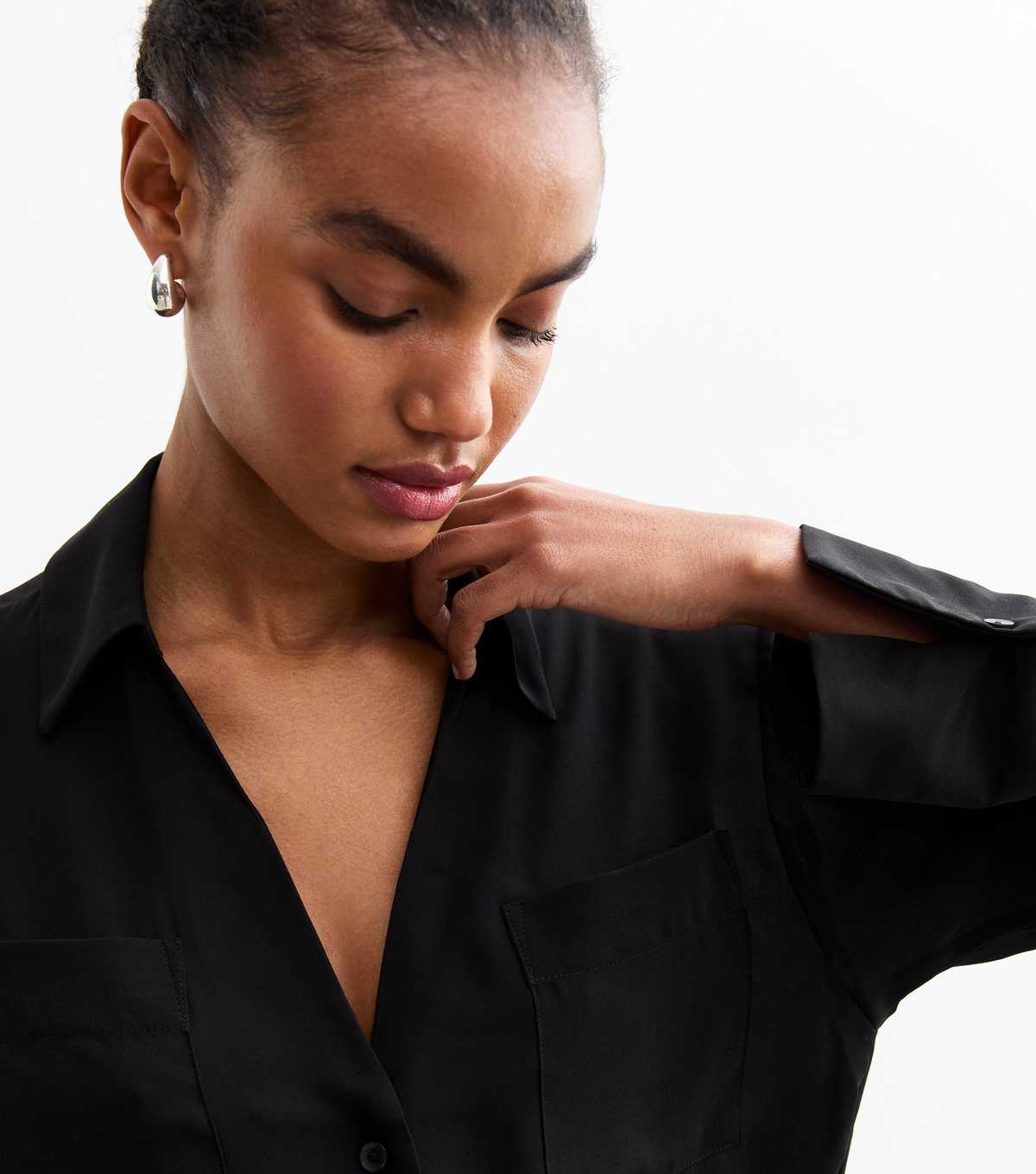 Tall Black Chest Pocket Crepe Shirt