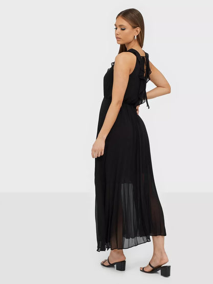 Langila Pleated Dress Black