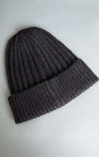 Black Fine Knit Ribbed Beanie